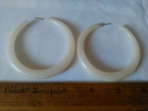 Vintage 2.5” White/Cream Lucite Hoop Earrings - Picture 1 of 2