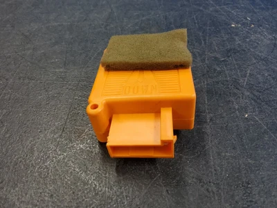 Interruptor de advertencia de bajo combustible Mercury Ford Crown Vic Grand Marquis Town Car 1980-1989  Foto 1 de 4