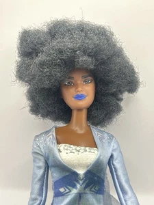 Barbie Fashionistas #156 Muñeca Pelo Afro Lápiz Labial Azul Mattel 2019 - Imagen 1 de 3