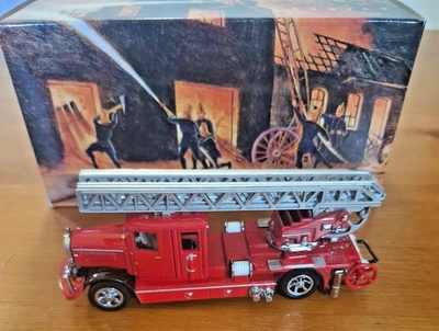 Matchbox Modell YFE 05 Mercedes Benz  LADDER Truck OVP - Bild 1 von 4