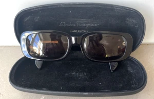Gafas de sol ópticas para mujer Salvatore Ferragamo negras, cambia las lentes por las tuyas - Imagen 1 de 9