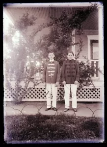 LATE 1800s EARLY 1900s GLASS NEGATIVE, TWO BOYS IN UNIFORMS?? - Picture 1 of 2