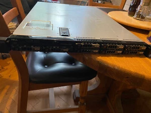 Dell PowerEdge R320, 1 * 6 Core 2.5GHz E5-2430 v2, 8GB, 8 * 1TB NL-SAS - Picture 1 of 5