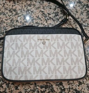 Michael Kors Crossbody Signature Jet Set Charm Large Camera Bag Handtasche Beige/Blk - Bild 1 von 7