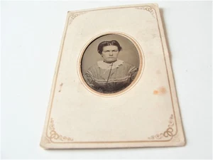 Antique 1870s-1880s, Serious Victorian Woman-Tintype PHOTO with paper case. - Picture 1 of 4