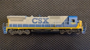 Bachmann Spectrum HO GE DASH 8-40C Locomotive, CSX #7563, runs good - Picture 1 of 6