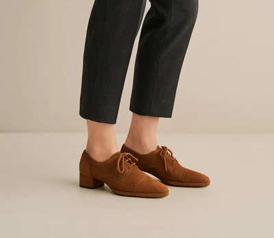 De colección Ellen Tracy Linda Allard Italia Marrón Gamuza Derby Oxford Tacones 10M Nuevos sin Etiquetas Foto 1 de 4