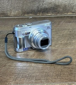 Panasonic LUMIX DMC-LZ2 5 MP Digitalkamera 24x Zoom silber getestet & funktioniert - Bild 1 von 10