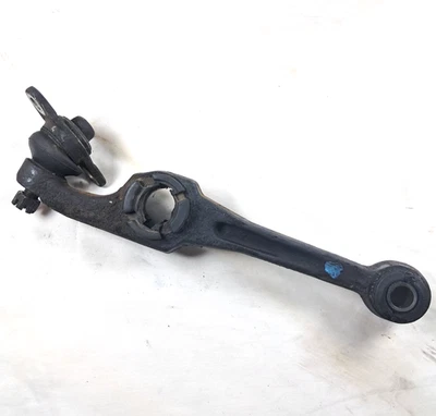 Brazo de control inferior delantero derecho pasajero 48620-32040 Toyota Camry / Lexus ES250 Foto 1 de 4