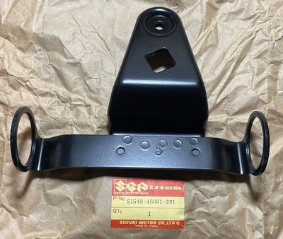 NOS 铃木 1977 - 1979 GS750 B C EC EN N 左前照灯支架 51540-45001-291 原始设备制造商 — 第 1/3 张图片