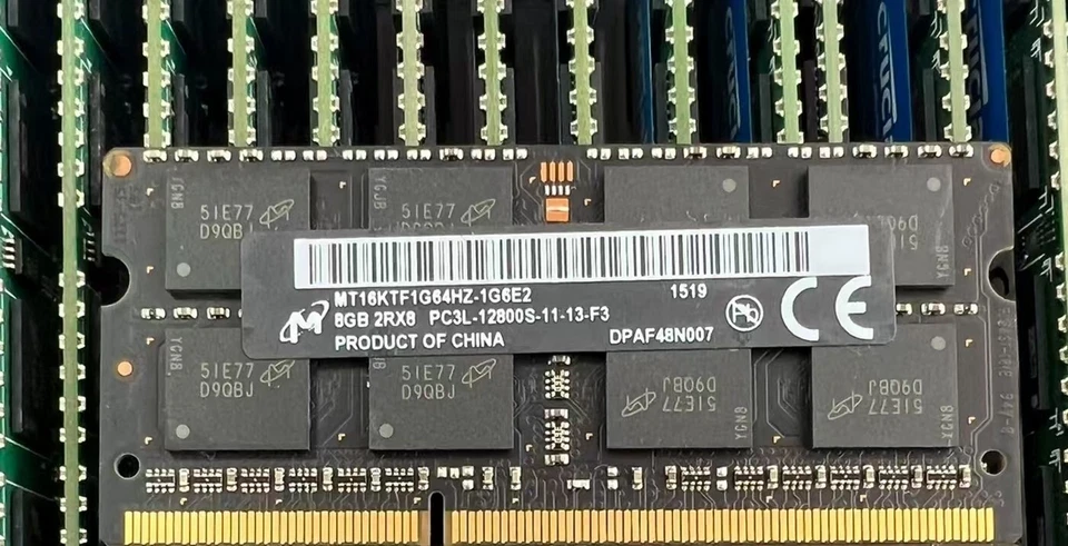 Micron 8GB DDR3 1600 MHz PC3L-12800S MT16KTF1G64HZ-1G6 Black Laptop SO-DIMM RAM - Image 1 of 1