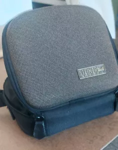 GENUINE Steiner Padded Binobag case for 10x30 OR WILDLIFE 8X24 Model Binoculars - Picture 1 of 4