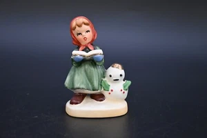 Vintage Napcoware Caroling Girl With Holly Gold Trim Snowman X-8366 Napco Japan - Picture 1 of 7