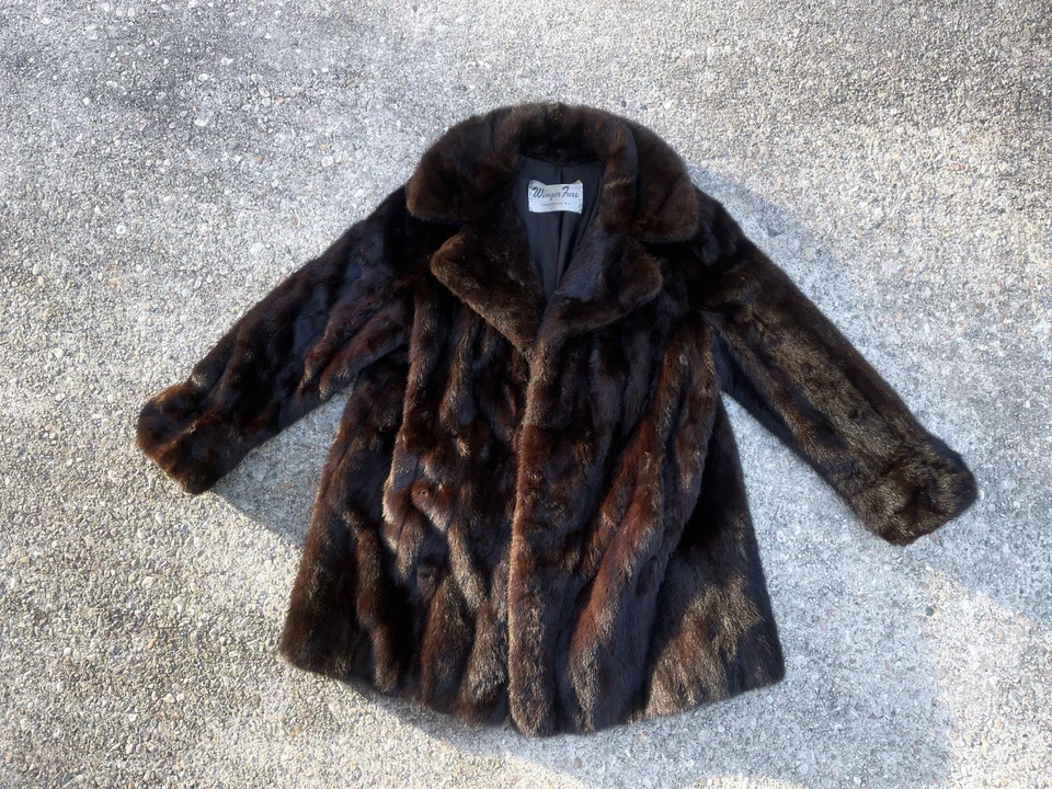 Casaco de pele de vison genuíno vintage – Wenger Furs – Feminino médio – marrom – pele completa - Imagem 1 de 4