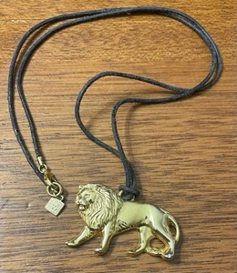 Vintage seltene Anne Klein Halskette mit goldfarbenem Löwenanhänger und langem Lederband - Bild 1 von 7
