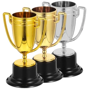 Juego de 3 tazas trofeo decoraciones fiesta adornos juguete infantil deporte pequeño - Imagen 1 de 12