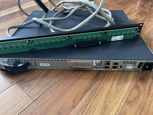 set Cisco Model VG310 and Leviton CAT 49012-j24 - Photo 1/6