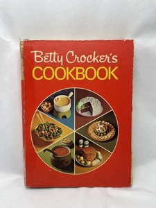 Betty Crocker's Cookbook Hardcover 1973 Red Pie Cover 18th Printing Vintage - Picture 1 of 8
