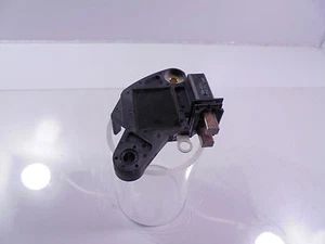 Regolatore per alternatore Valeo BMW Serie 3 E36 5 E34 Z3 tutti i motori a benzina NUOVO - Foto 1 di 2