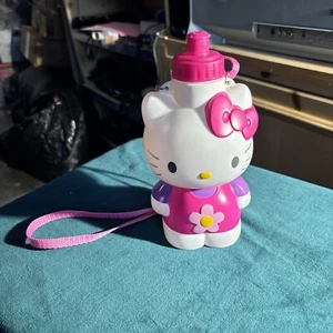 Sanrio Hello Kitty Kids Children Water Bottle Sippy With Strap 2007 - Picture 1 of 6