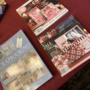 lot of 3 Scrapbooking and CARDS SCRAPBOOK TRENDS Books - Picture 1 of 4