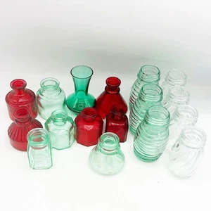 17 kleine Glasvasen und Gläser rot klar grün - Bild 1 von 9