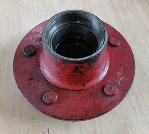 SAF Radnabe Vorderachse von Güldner G50 S Oldtimer Traktor G-Serie - Picture 1 of 3