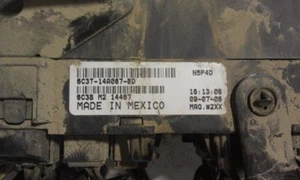 Ford F250 Super Duty 07 caja de fusibles 9051 - Imagen 1 de 4