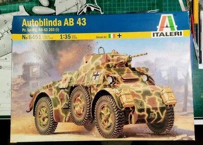 Kit  ITALERI scala 1/35  Autoblinda AB 43  (FIAT-ANSALDO) codice 6451 - Immagine 1 di 3