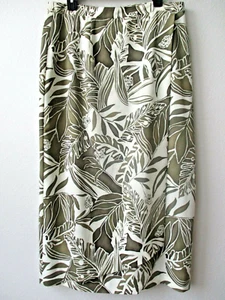 SAG HARBOR GREEN & BEIGE FLORAL DESIGN SKIRT SIZE 18 - NEW - Picture 1 of 7