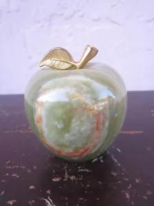 Figura mela pietra onice fatta a mano frutto fatto in Pakistan pietra naturale in vendita! - Foto 1 di 5
