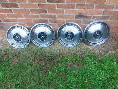 Set Of Four Chevrolet Chevelle Hubcaps 1966 66  Wheel Covers Hub Caps  14" OEM  - Image 1 of 4