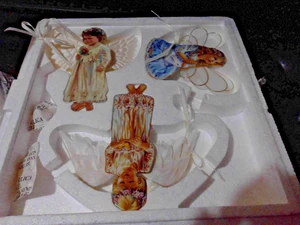 BRADFORD EXCHANGE HEAVEN,S LITTLE ANGELS MIXSET HANGING TREE DECORATIONS - Foto 1 di 1