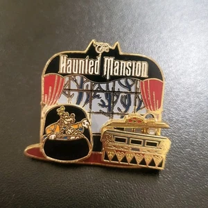 Disney Pin On Pin 22332 Haunted Mansion 3D Goofy & Donald Doom Buggy Slider 2003 - Picture 1 of 9