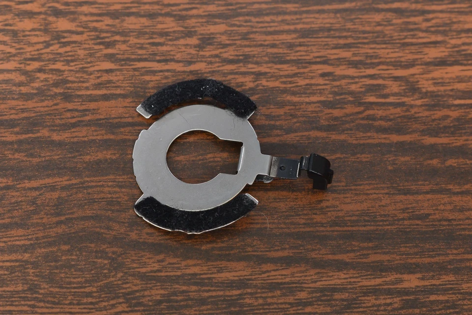 ICOM IC-7000 RICAMBI: FRENO VFO  - Immagine 1 di 1