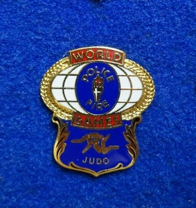 Old 1985 World Police Games JUDO Pictogram Event Japanese Martial Arts Lapel Pin - Picture 1 of 1