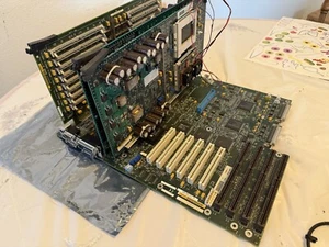 IBM PC Server 704 Carte Mère Quad Socket 8 Pentium Pro avec 1x PII Overdrive CPU - Photo 1/12