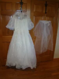 Vintage Brautkleid Spitze & Perlenspitze mit Schleppe & Schleier cremeweiß - Bild 1 von 24