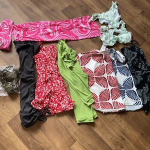 KLEIDERPAKET GRÖßE Kleine Oberteile Kleider Motel Zara Esme - Bild 1 von 11