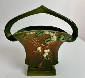 Vintage Roseville USA Pottery Green Snowberry Basket IBK-7 - Picture 1 of 14