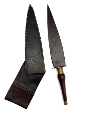 Antiguo cuchillo bayoneta enchufe era revolucionaria/india funda de cuero Foto 1 de 4
