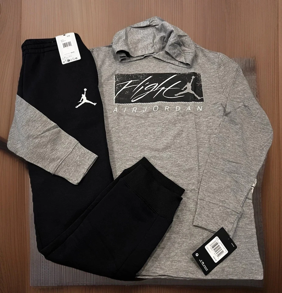 NUEVO CON ETIQUETAS NIKE AIR JORDAN NIÑO 2 piezas CONJUNTO GRIS SUDADERA CON CAPUCHA MANGA LARGA NEGRO JOGGERS L & XL Foto 1 de 1