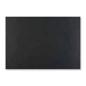 Sobre C4 negro 229 x 324 | Pelar/Sellar | Solapa recta 120 g - Imagen 1 de 3