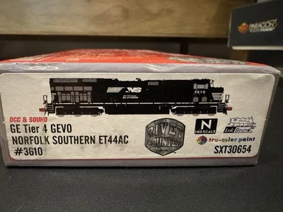 Scaletrains N Scale Norfolk Southern NS ET44AC 3610 DCC ESU Loksound - Image 1 of 2