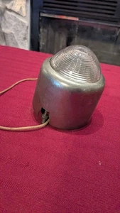 Luz de estacionamiento guía F-10 1949-50 Chevrolet - Imagen 1 de 10