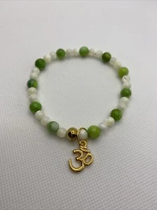 Shell Bracelet - Picture 1 of 10