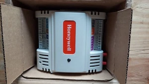 Nuevo controlador Stryker Honeywell CVL4024NS-VAV1 - Imagen 1 de 10