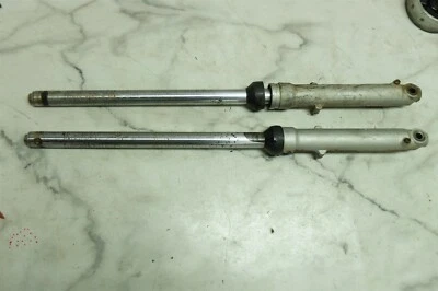 78 Yamaha DT 100 DT100 E Horquillas Delanteras Horquilla Tubos Amortiguadores Derecha Izquierda Foto 1 de 4