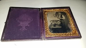 c1870s BARBER SHAVING MAN Interior Shop OCCUPATIONAL TINTYPE Towel RAZOR Case - Picture 1 of 7