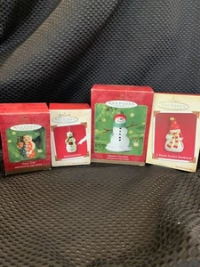 Hallmark Andenken 4 Schneemann Ornamente gebraucht: Signature, Merriweather, Happy - Bild 1 von 8